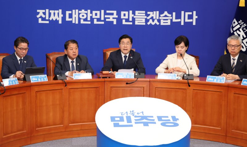 [속보] 與, 민생지원금 선별지급 가능성 공식화..추경심사 주목