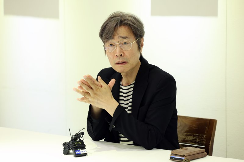 [서울=뉴시스] 박진희 기자 = 이재용 바카라 온라인가 9일 서울 중구 달개비에서 인생 수행 에세이 ’그날 나는 붓다를 보았다‘ 출판 기자간담회를 하고 있다. 2025.06.09. pak7130@newsis.com