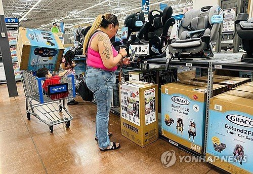 중국산 제품이 전시된 미국의 월마트 매장 (출처=연합뉴스)