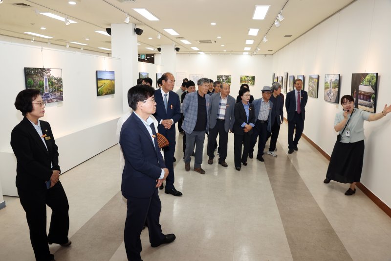 상주박물관은 경북도호국보훈재단과 함께 오는 29일까지 ‘감나무 아래 독립운동의 흔적’ 사진전을 개최한다. (상주박물관 제공. 재판매 및 DB 금지)