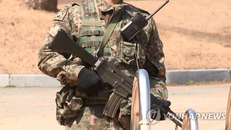 K-2 소총으로 무장한 군인 (출처=연합뉴스)