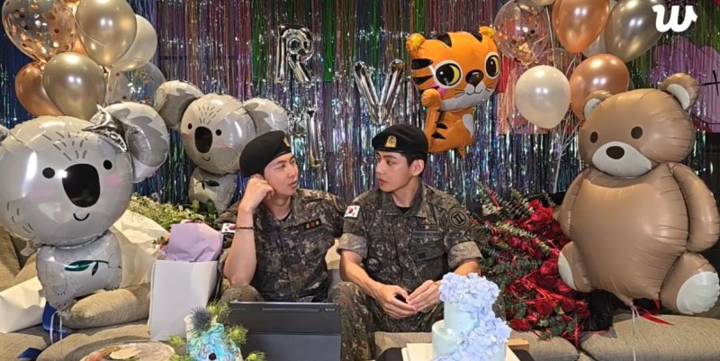 방탄소년단 RM "전역 전날 엄청 울어…희로애락 느낀 순간"
