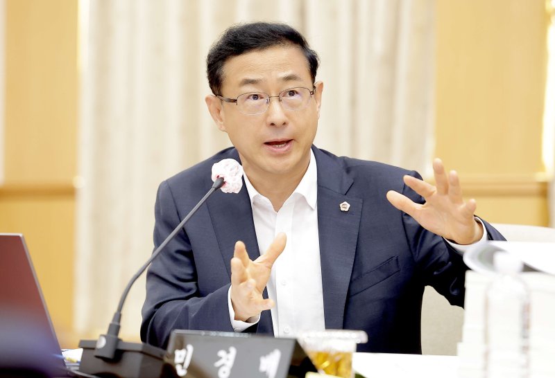 민경배 대전시의회 의원이 ‘대전광역시 소방 법률지원 조례안’을 대표 발의했다. (대전시의회 제공.재판매 및 DB금지)/뉴스1