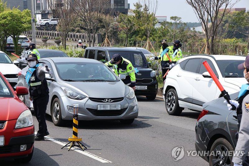 이경규로 돌아본 '처방약 복용 운전'…'운전 불가' 판단 때 처벌 (출처=연합뉴스)