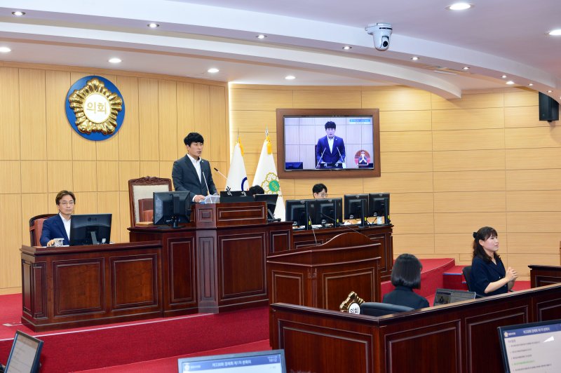 [광양=뉴시스] 광양시의회에서 10일 정례회 본회의가 열리고 있다. (사진=광양시의회 제공) 2025.06.10. photo@newsis.com *재판매 및 DB 금지