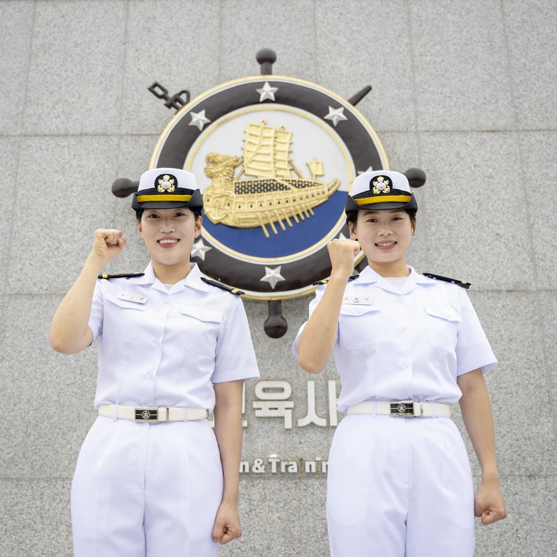 서해수호 용사의 딸들 프로야구 시구·시타