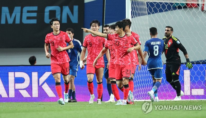 A매치 데뷔골 넣는 전진우 (출처=연합뉴스)