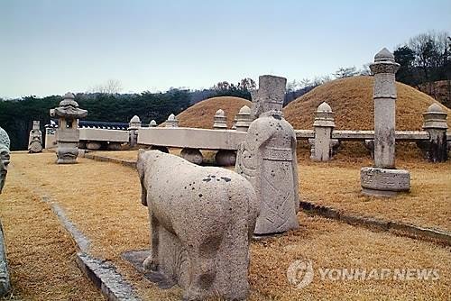 숙종의 고양이 '금손'이 묻혔다는 명릉 (출처=연합뉴스)