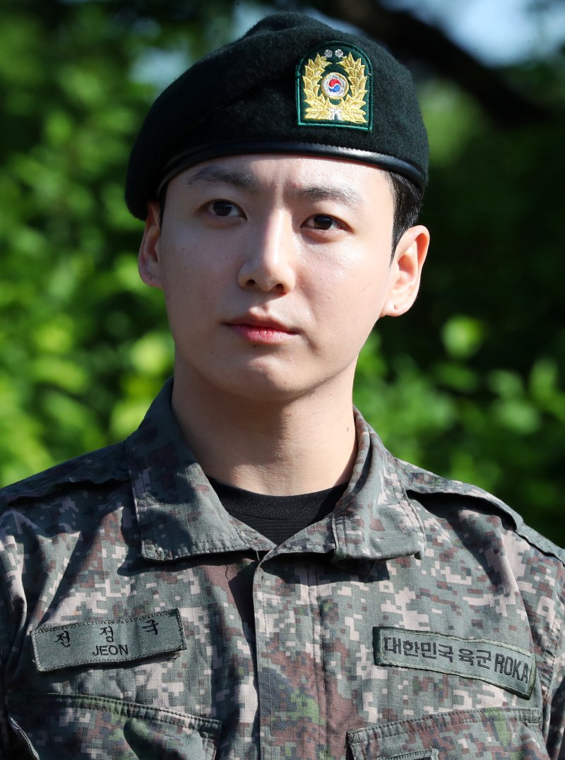 '오늘 전역' 방탄소년단 지민·정국 "그려나가던 그림, 계속 그려나갈 것"