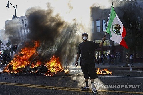 美 '계엄령' 공포…"트럼프, LA 시위 근거로 선포" 주장 나와