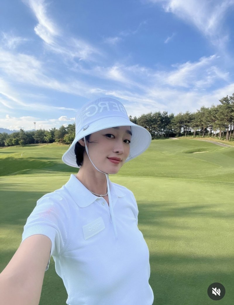 최여진, ♥7살 연상 남편과 골프 라운딩…달달한 신혼