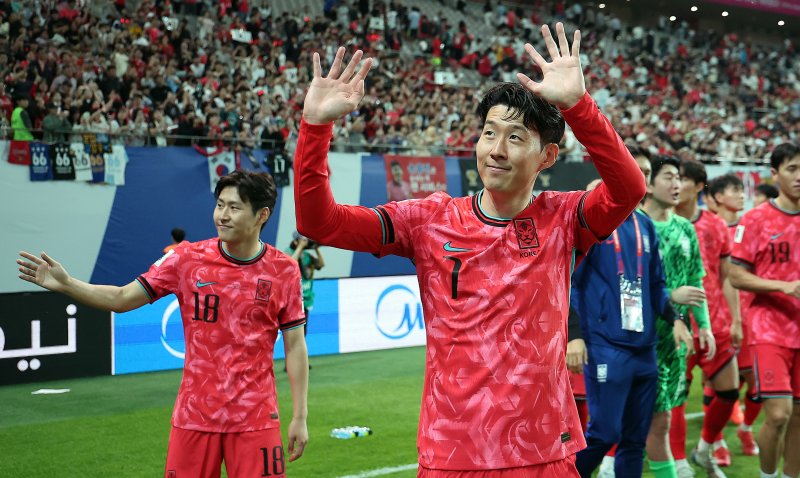 대한민국 축구 국가대표팀 손흥민과 이강인/뉴스1 ⓒ News1 김진환 기자