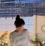 ″살쪘지만 말라보여″…이시영, 시스루 패션 ′깜짝′