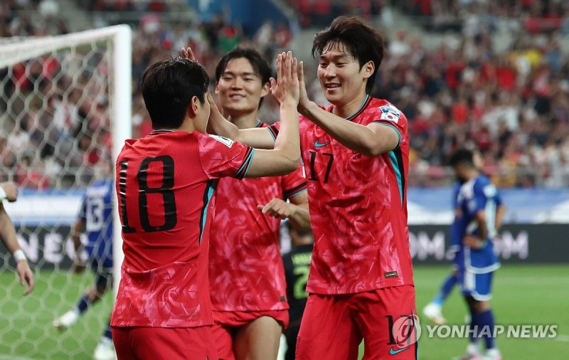 팀 두번째 골 넣는 이강인 (출처=연합뉴스)