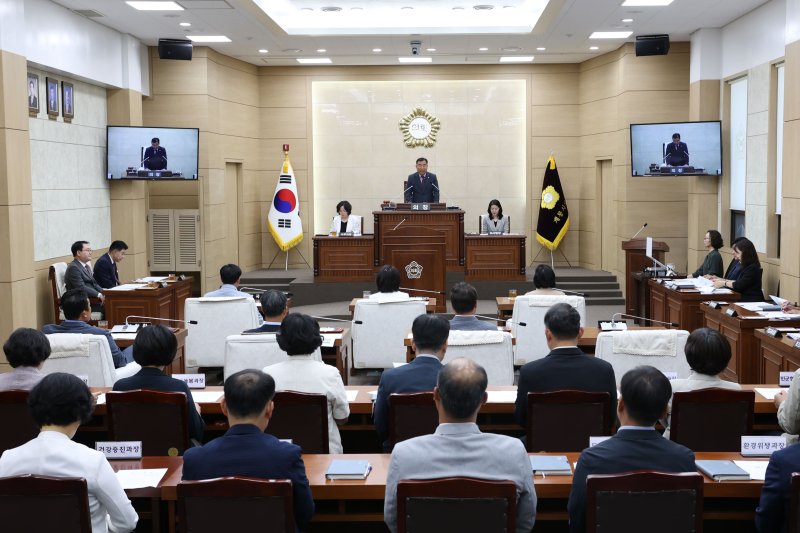 계룡시의회(의장 김범규)가 11일부터 27일까지 17일간의 일정으로 제182회 계룡시의회 제1차 정례회를 연다. (계룡시의회 제공. 재판매 및 DB금지)/뉴스1
