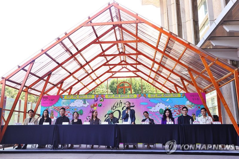 최백호&middot;인순이&middot;웅산 합류..7월 "요상한 민요대잔치" 열린다..국립극장 여우락 페스티벌