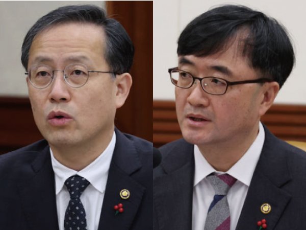 [서울=뉴시스] 사진은 이형일 신임 기획재정부 1차관(왼쪽), 임기근 기재부 2차관.