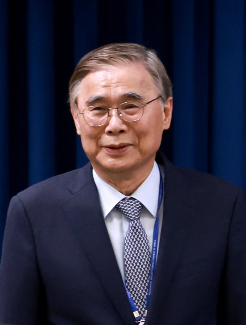 [서울=뉴시스] 고범준 기자 = 이재명 대통령이 4일 서울 용산 대통령실 청사에서 새 정부 첫 인사 발표를 했다. 사진은 이종석 국정원장 후보자. (대통령실통신사진기자단) 2025.06.11. bjko@newsis.com