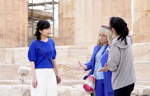 '얼짱공주' 입은 원피스 화제, 가격은 무려...