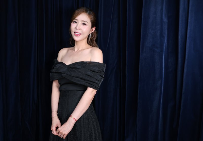 신지, K혼성그룹 코요태의 영원한 홍일점 뮤즈 [정덕현의 페르소나K]