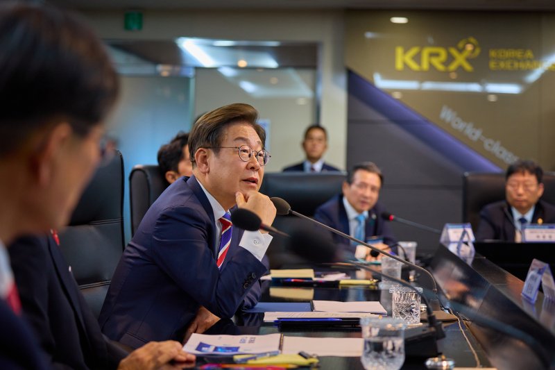 거래 활기 되찾은 코스피..."4000은 곧, 5000도 해볼 만하다"