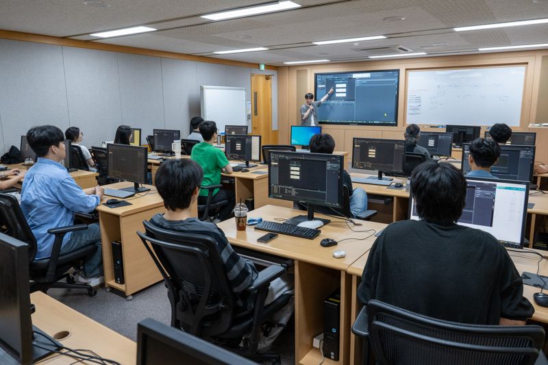 '디지털 혁신 앞장'...광양제철소, 직원 대상 RPA 교육 실시