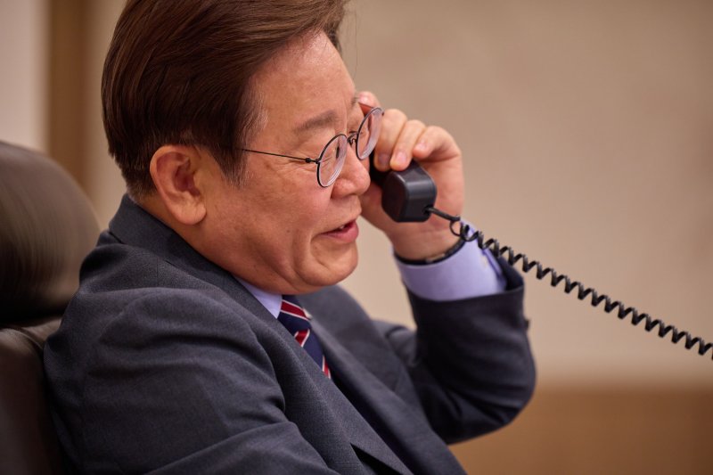 李대통령, 호주 총리와 첫 통화… "공급망·청정에너지 전략 협력 강화"