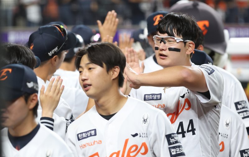 12일 대전 한화생명볼파크에서 열린 '2025 신한 SOL 뱅크 KBO리그' 한화이글스 대 두산베어스 경기에 한화이글스가 승리하며 3연승을 이어가고 있다. 2025.6.12/뉴스1 ⓒ News1 김기남 기자