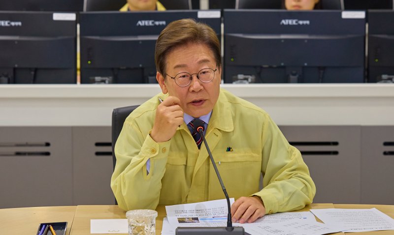 (서울=온라인바카라1) 허경 기자 = 이재명 온라인바카라이 지난 12일 서울 서초구 한강홍수통제소에서 수해 대비 현장 점검 회의를 주재하고 있다. (이재명 온라인바카라 SNS. 재판매 및 DB 금지) 2025.6.13/온라인바카라1 /사진=온라인바카라1화상