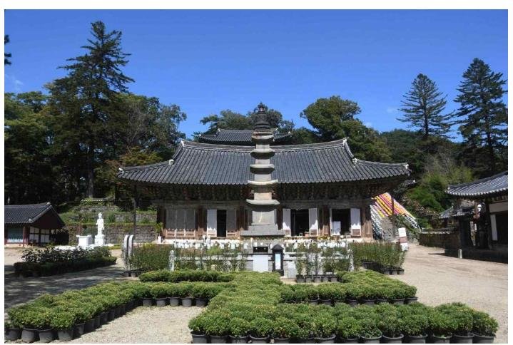 국보로 승격된 충청남도 공주 마곡사 오층석탑. 국가유산청 제공