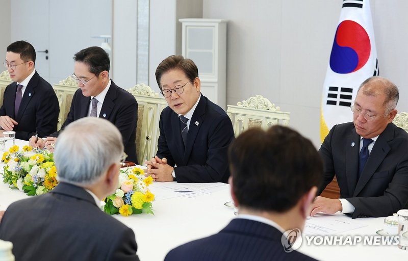 李대통령, 이스라엘-이란 공습 관련 경제안보 긴급 점검회의 소집