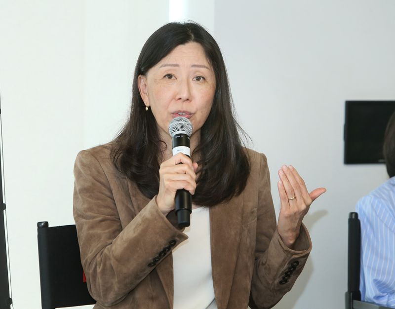 넷플릭스, 12년 만에 TV UI 개편.. "韓, 엔터·혁신의 정점"