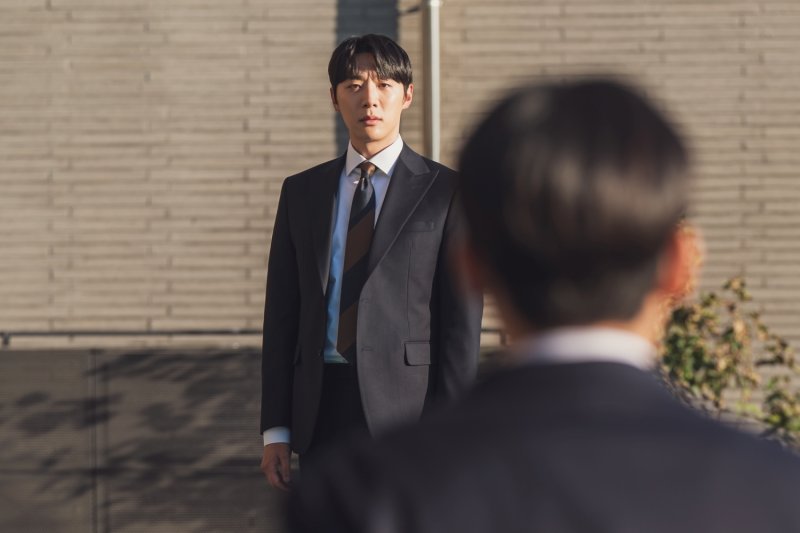 신현수, 억눌린 분노…'하이스쿨 히어로즈' 꽉 채운 존재감