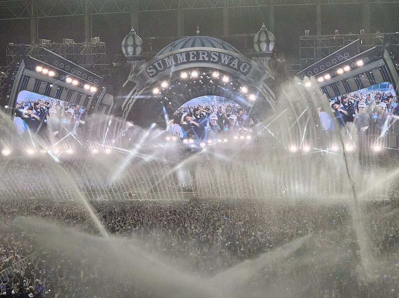 ‘싸이 흠뻑쇼’ 티켓 80장 받아 고발된 소방관의 변명 절반은…