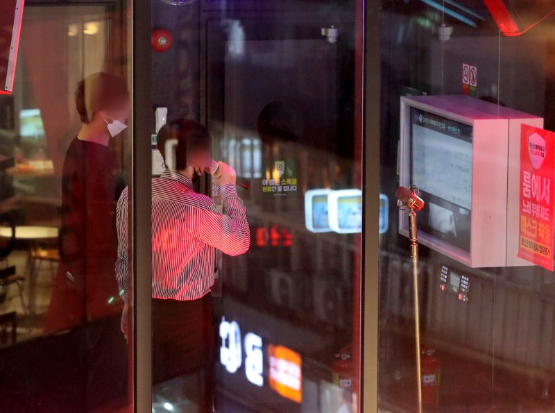 [인천=뉴시스] 노래연습장. (사진=뉴시스DB) 2025.06.14. photo@newsis.com *사진은 기사와 직접 관련 없음 /사진=뉴시스