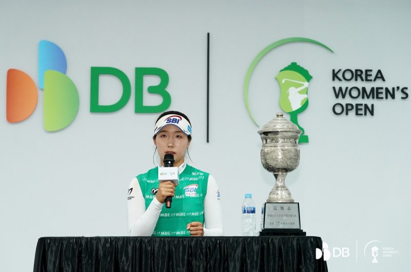 기자회견에 나선 이동은 (출처=연합뉴스)