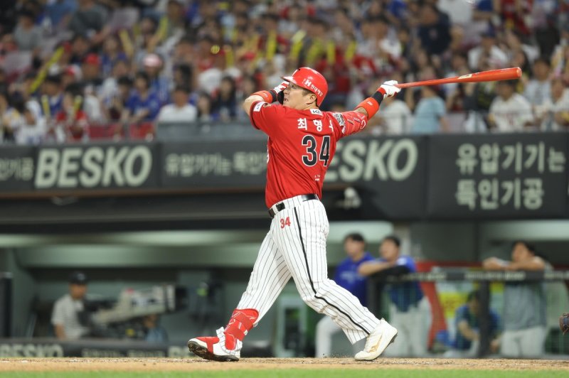 KIA, 던질 수 있는 모든 카드 오늘 던졌다... 협상은 끝났다. 최형우의 선택만 남아있다