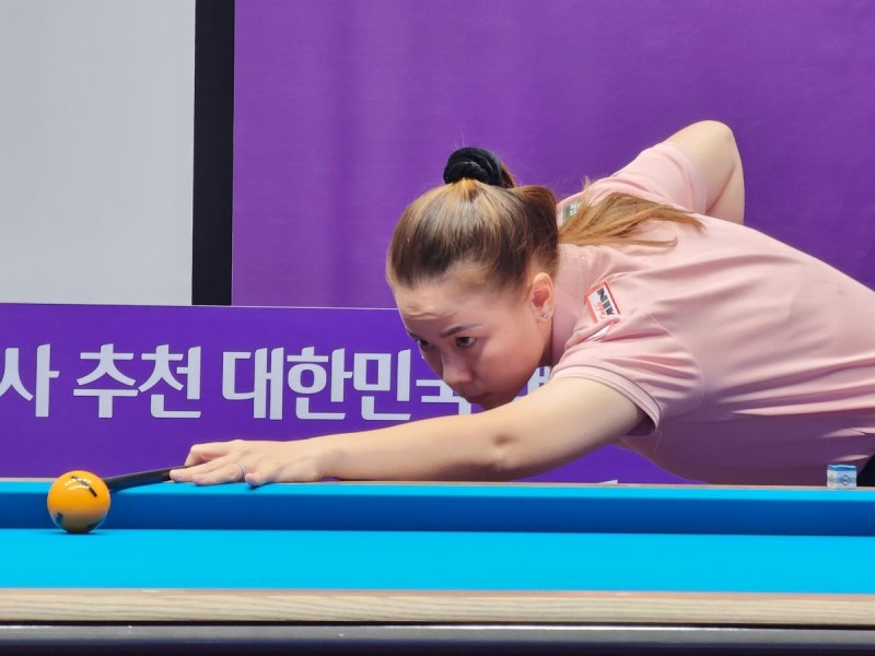 LPBA 데뷔전에서 순조롭게 승리한 응우옌호앙옌니 (출처=연합뉴스)