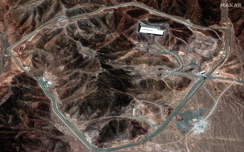 지난 14일(현지시간) 카지노 전략 중부 콤주(州) 포르도에서 촬영된 카지노 전략의 우라늄 농축 시설.로이터연합뉴스