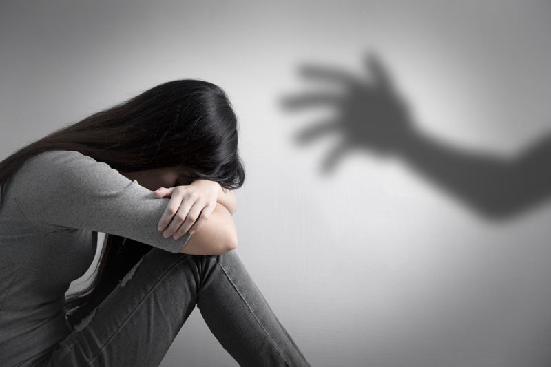 성인화보 제작사 전 대표, 소속 모델 성폭행 혐의로 '구속'