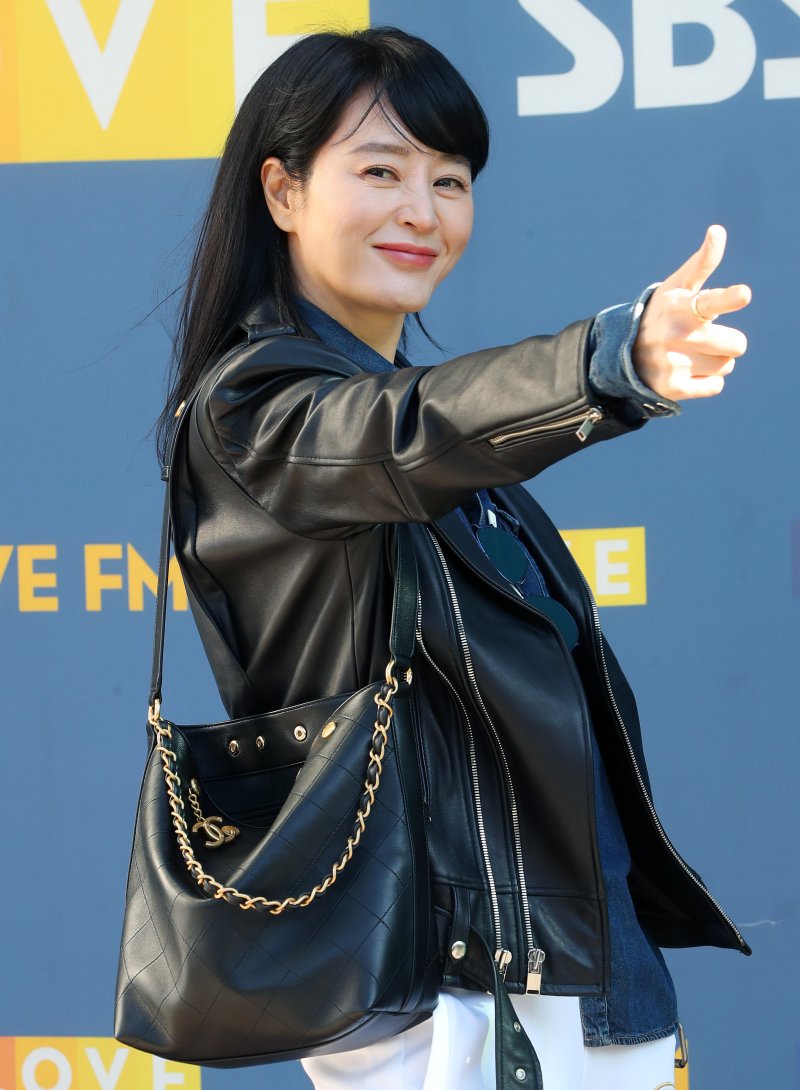 김혜수, 한남리버힐 80억 전액 현금 매입