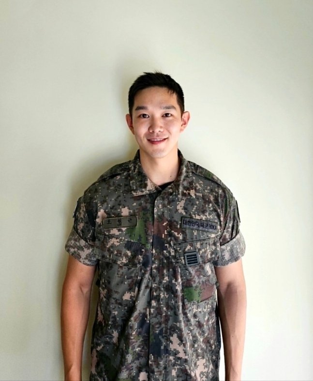 공효진 10살 연하 남편 케빈 오 오늘 전역한다