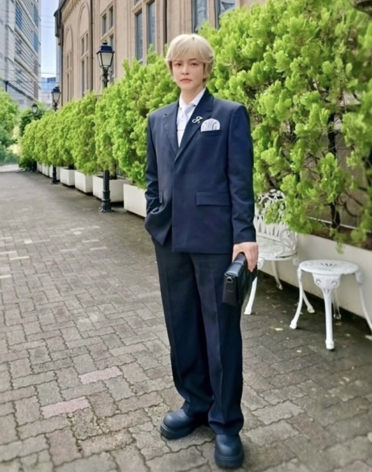 '사생활 논란' UN 김정훈, 日 결혼식서 포착됐다