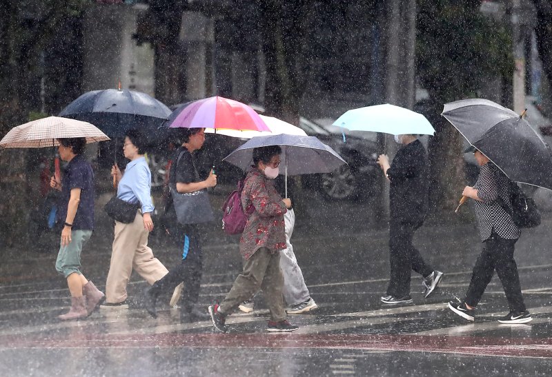 물폭탄 쏟아진다 올해 장마 20일쯤 본격 시작