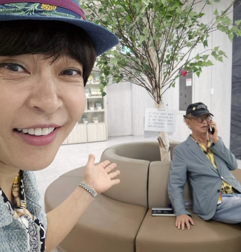 76세 전유성 야위었지만 밝은 표정…조혜련 "울컥, 건강하시길"