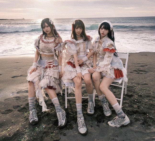 '불륜설' JDB 대표 사임…자회사 걸그룹 이호테우와 전속계약도 해지(종합)