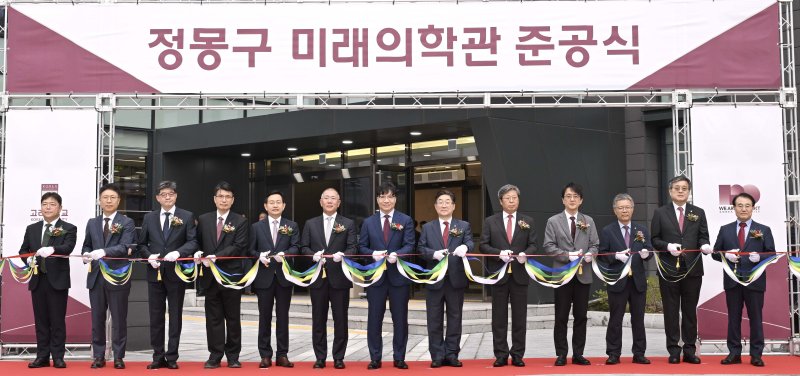 정몽구 100억 기부, ‘백신 개발 인프라 구축’ 결실