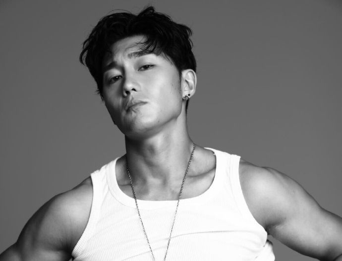 등산 같이 해요 미남 中배우, 생계형 알바로 택한 것은