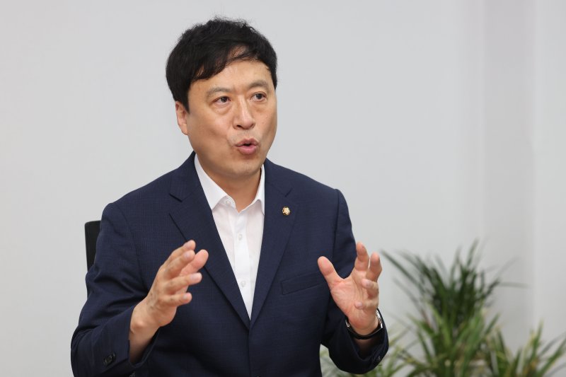 친한 정성국 "한동훈 주변에서 당대표 출마하지 말라는 이야기 많아"