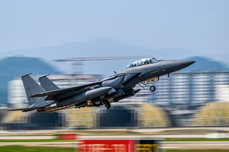 블랙잭 카드카운팅 참가를 위해 이륙하는 F-15K. 공군 제공